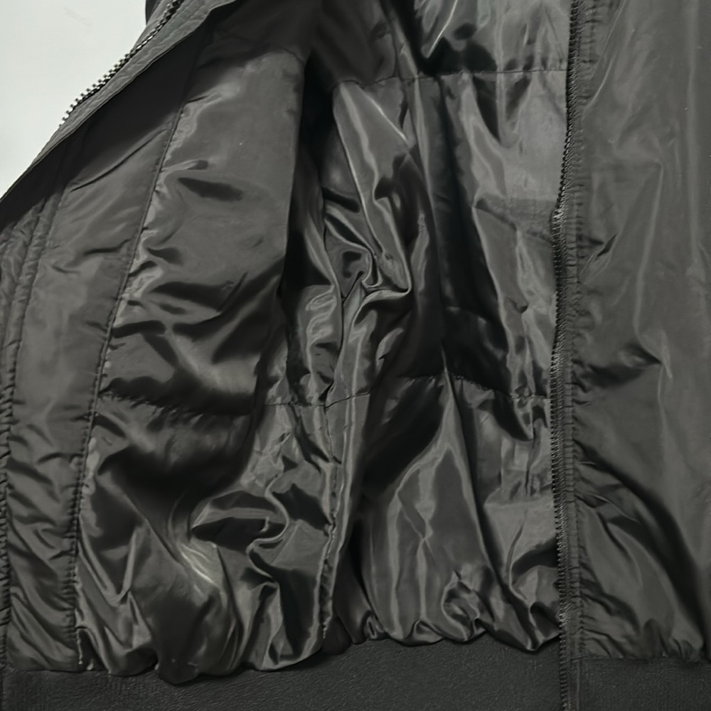 Old Navy size small Go-H20 black bomber style jacket - Picture 9 of 9